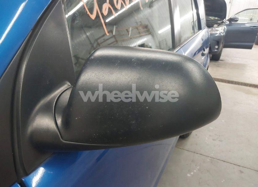 Photo 12 of 2003 Saturn Vue 4 CYL (VIN 5GZCZ23D13S915248)