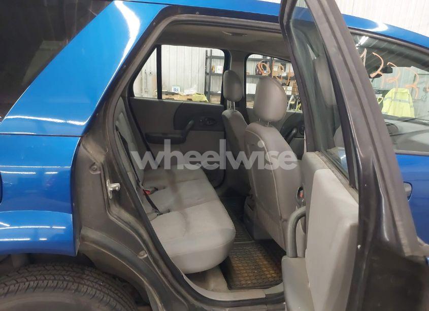 Photo 8 of 2003 Saturn Vue 4 CYL (VIN 5GZCZ23D13S915248)