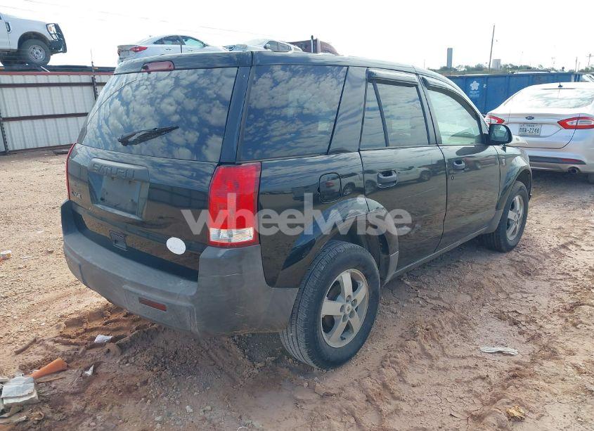 Photo 4 of 2005 Saturn Vue 4 CYL (VIN 5GZCZ23D35S828082)