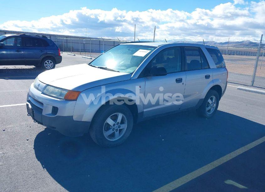 Photo 2 of 2005 Saturn Vue 4 CYL (VIN 5GZCZ23D45S849152)