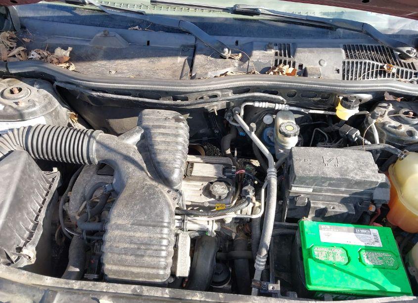 Photo 10 of 2003 Saturn Vue 4 CYL (VIN 5GZCZ23D63S909123)