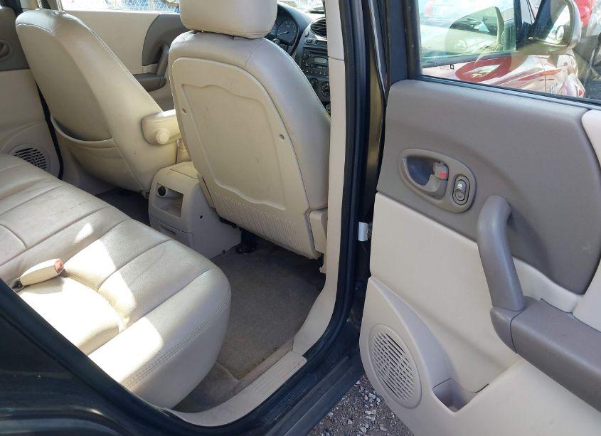 Photo 8 of 2003 Saturn Vue 4 CYL (VIN 5GZCZ23D63S909123)