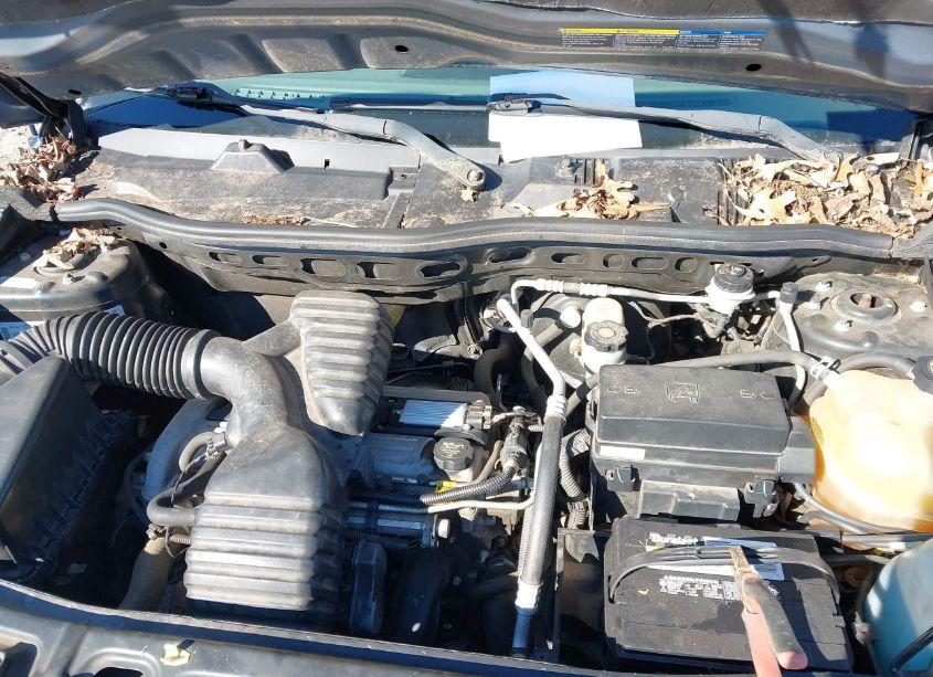 Photo 10 of 2003 Saturn Vue 4 CYL (VIN 5GZCZ23DX3S827248)