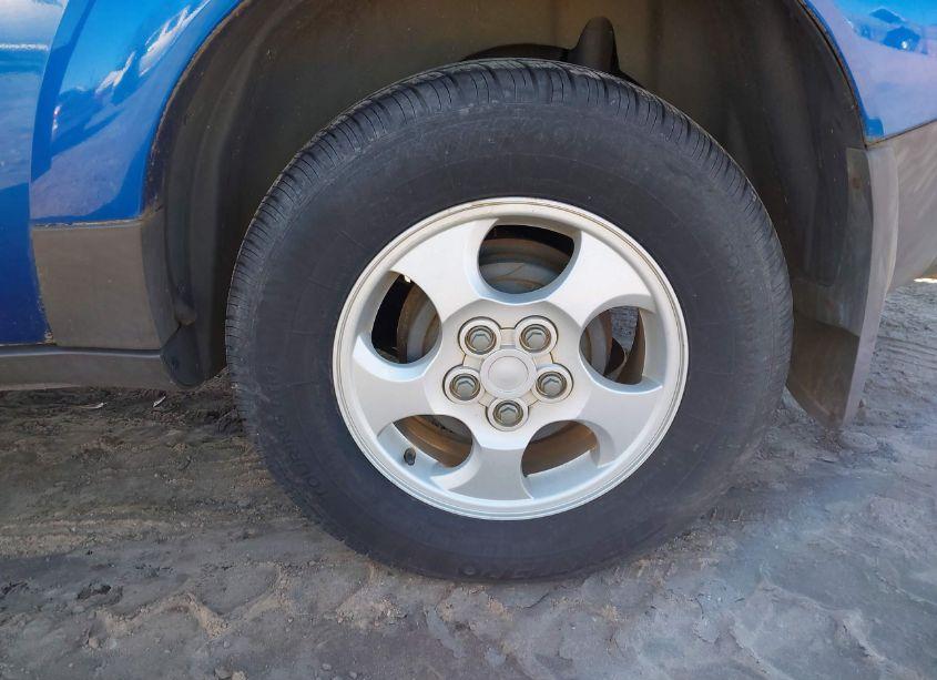 Photo 17 of 2003 Saturn Vue 4 CYL (VIN 5GZCZ23DX3S827248)