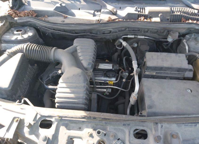 Photo 10 of 2005 Saturn Vue 4 CYL (VIN 5GZCZ23DX5S845252)