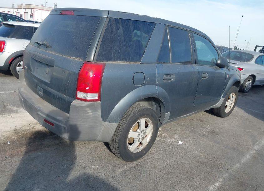Photo 4 of 2005 Saturn Vue 4 CYL (VIN 5GZCZ23DX5S845252)