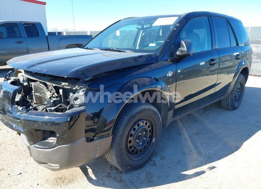 Photo 2 of 2005 Saturn Vue 4 CYL (VIN 5GZCZ33D35S828086)