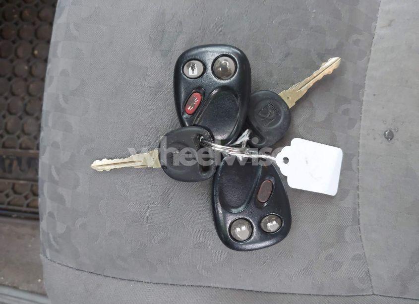 Photo 11 of 2007 Saturn Vue 4 CYL (VIN 5GZCZ33D37S828737)