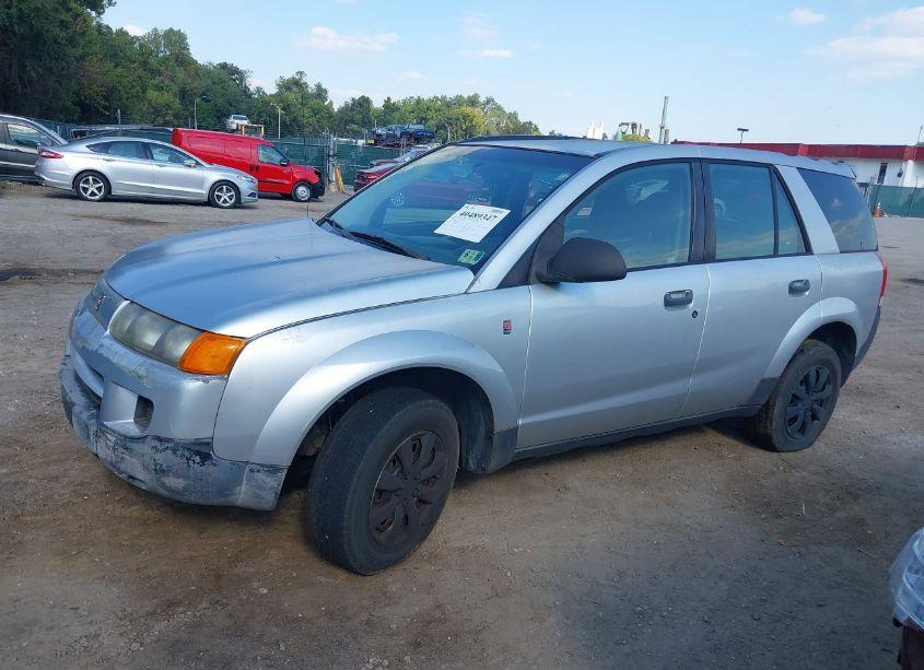 Photo 2 of 2003 Saturn Vue 4 CYL (VIN 5GZCZ33D43S904671)