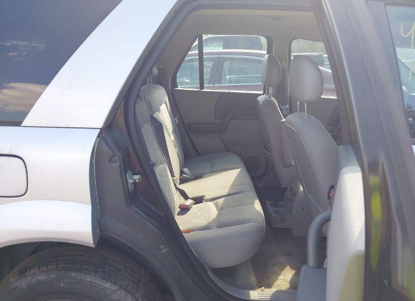 Photo 8 of 2003 Saturn Vue 4 CYL (VIN 5GZCZ33D43S904671)