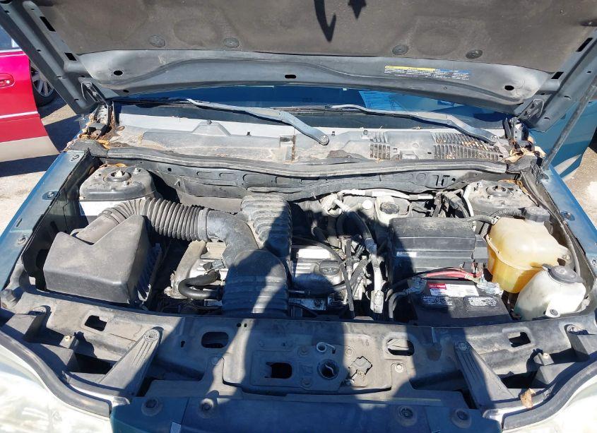 Photo 10 of 2006 Saturn Vue 4 CYL (VIN 5GZCZ33D46S869604)