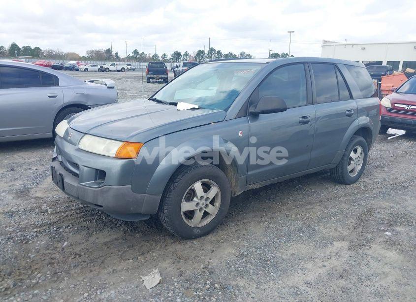 Photo 2 of 2005 Saturn Vue 4 CYL (VIN 5GZCZ33D55S853880)