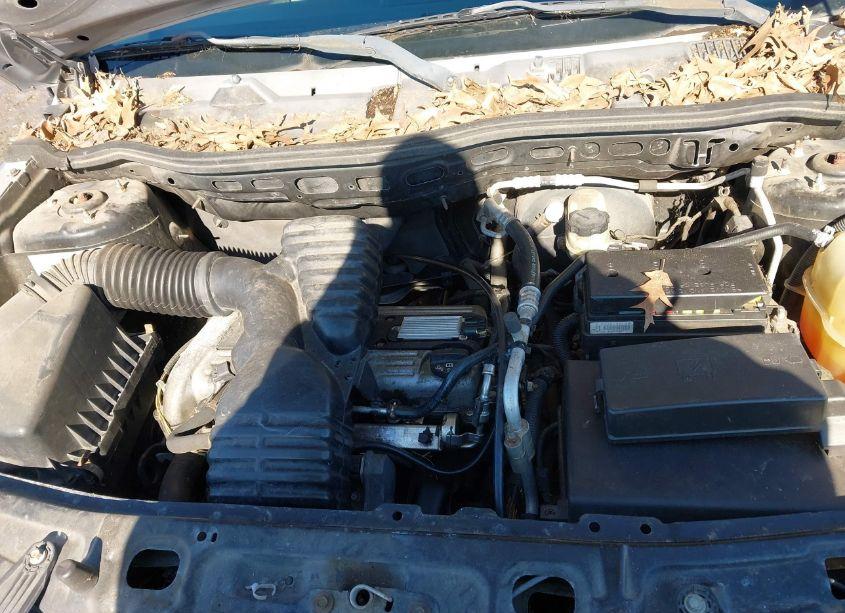 Photo 6 of 2007 Saturn Vue 4 CYL (VIN 5GZCZ33D57S829646)