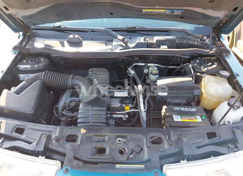 Photo 10 of 2005 Saturn Vue 4 CYL (VIN 5GZCZ33D65S825618)