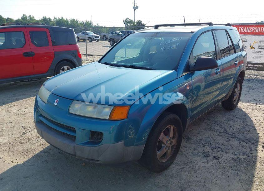 Photo 2 of 2005 Saturn Vue 4 CYL (VIN 5GZCZ33D65S825618)