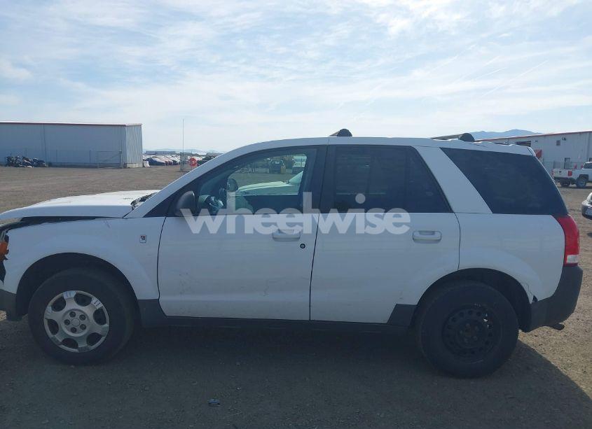 Photo 14 of 2005 Saturn Vue 4 CYL (VIN 5GZCZ33D65S869926)