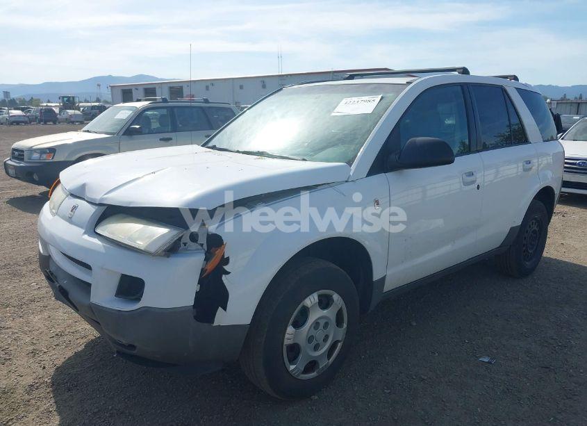 Photo 2 of 2005 Saturn Vue 4 CYL (VIN 5GZCZ33D65S869926)