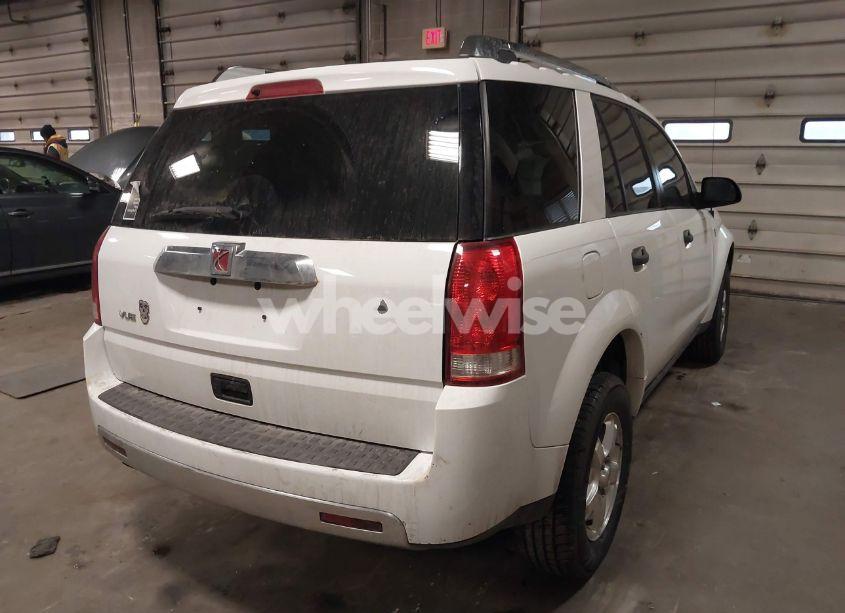Photo 4 of 2007 Saturn Vue 4 CYL (VIN 5GZCZ33D87S844545)