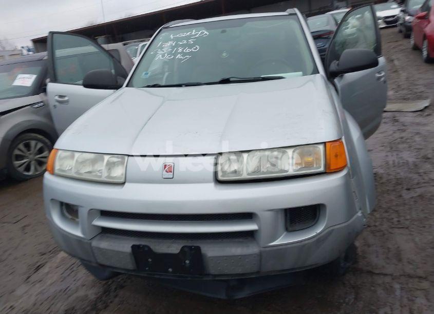 Photo 12 of 2005 Saturn Vue 4 CYL (VIN 5GZCZ33D95S830599)