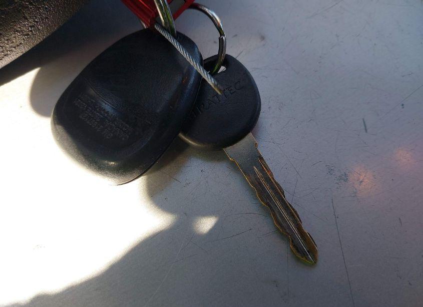 Photo 11 of 2005 Saturn Vue 4 CYL (VIN 5GZCZ33D95S832773)