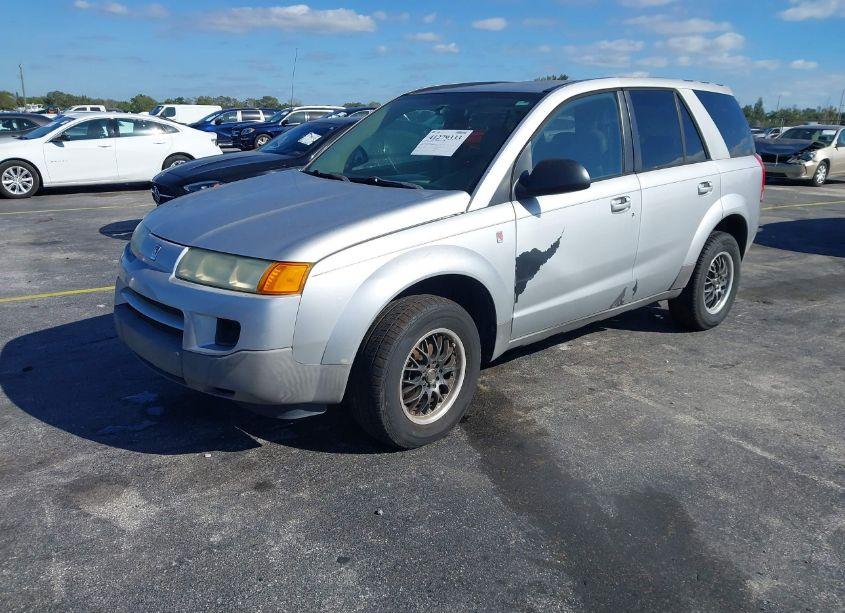 Photo 2 of 2005 Saturn Vue 4 CYL (VIN 5GZCZ33D95S832773)