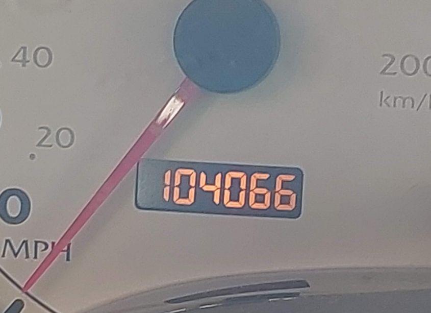 Photo 15 of 2005 Saturn Vue 4 CYL (VIN 5GZCZ33D95S833583)