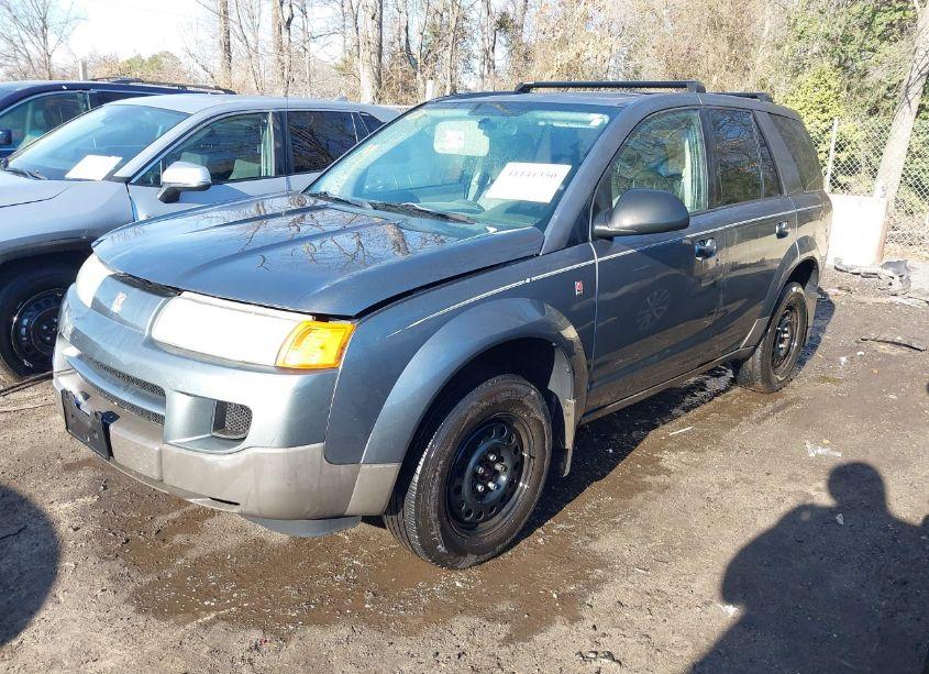 Photo 2 of 2005 Saturn Vue 4 CYL (VIN 5GZCZ33D95S833583)