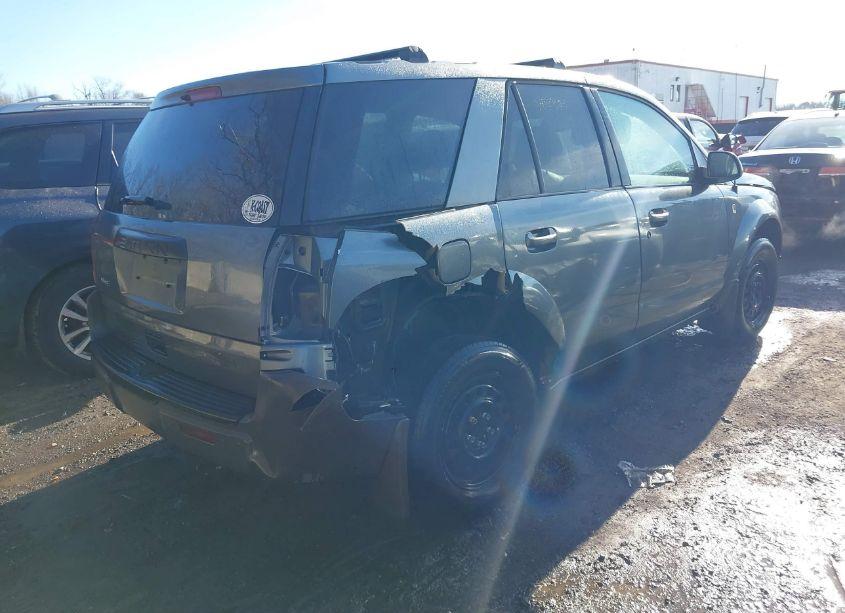 Photo 4 of 2005 Saturn Vue 4 CYL (VIN 5GZCZ33D95S833583)