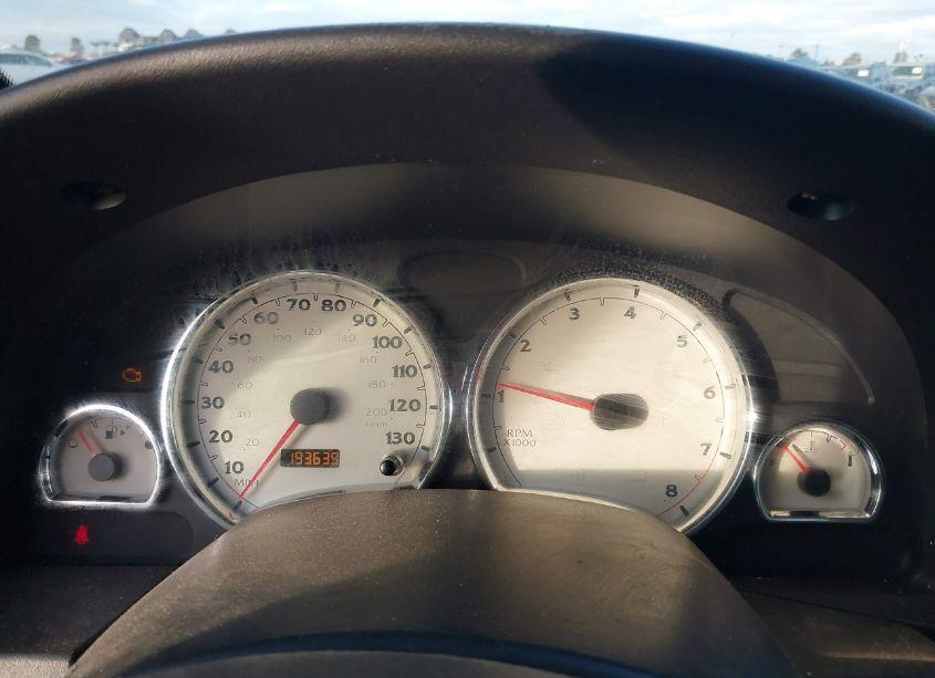 Photo 7 of 2005 Saturn Vue 4 CYL (VIN 5GZCZ33D95S858001)