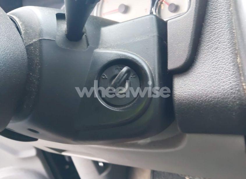 Photo 11 of 2006 Saturn Vue 4 CYL (VIN 5GZCZ33D96S881716)