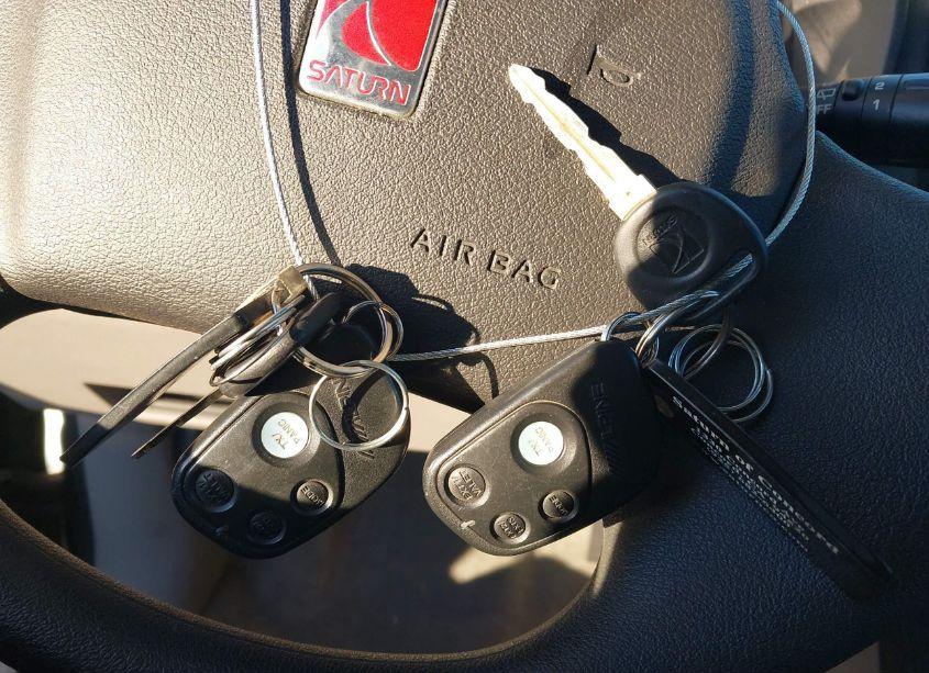 Photo 11 of 2003 Saturn Vue 4 CYL (VIN 5GZCZ43D03S806906)