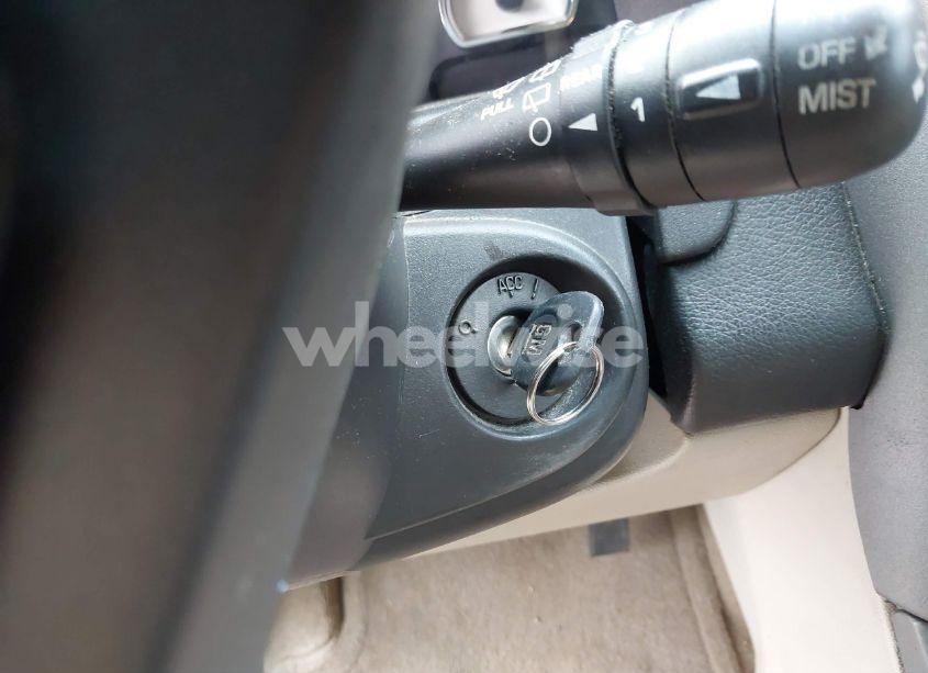 Photo 11 of 2005 Saturn Vue V6 (VIN 5GZCZ53405S849778)