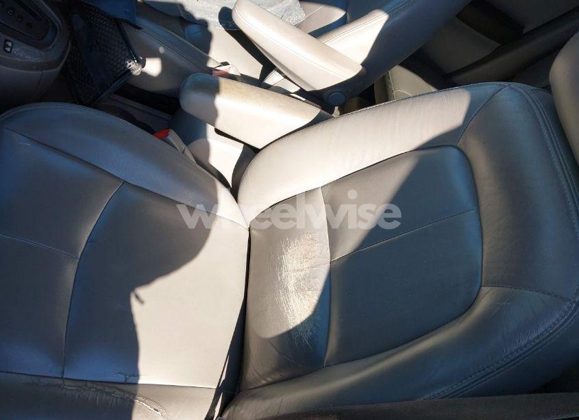 Photo 16 of 2004 Saturn Vue V6 (VIN 5GZCZ53414S842093)