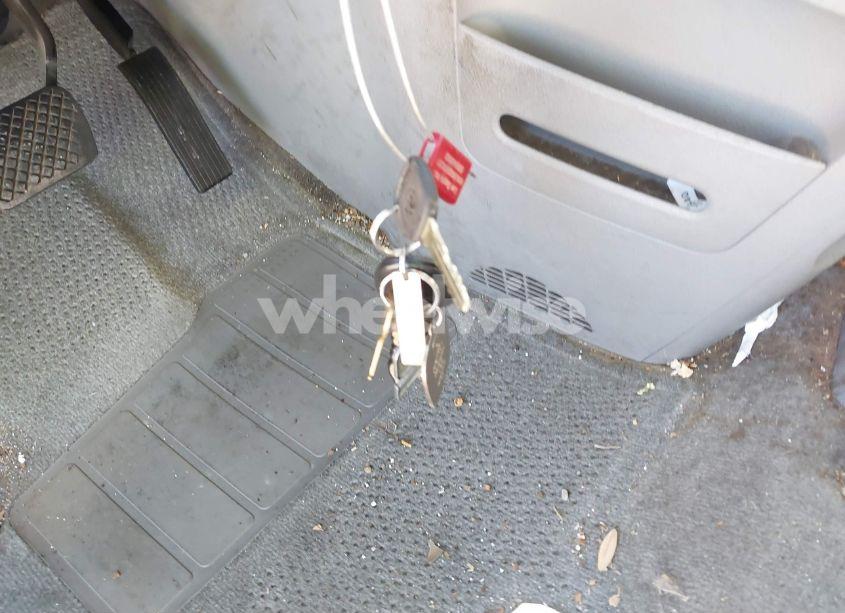 Photo 11 of 2006 Saturn Vue V6 (VIN 5GZCZ53496S808485)