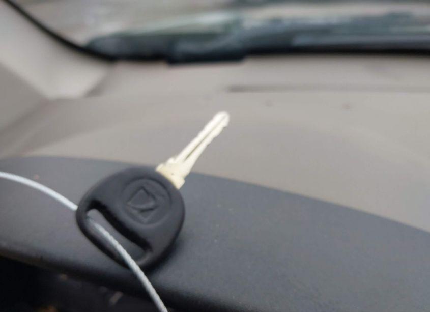 Photo 11 of 2003 Saturn Vue V6 (VIN 5GZCZ53B03S861036)