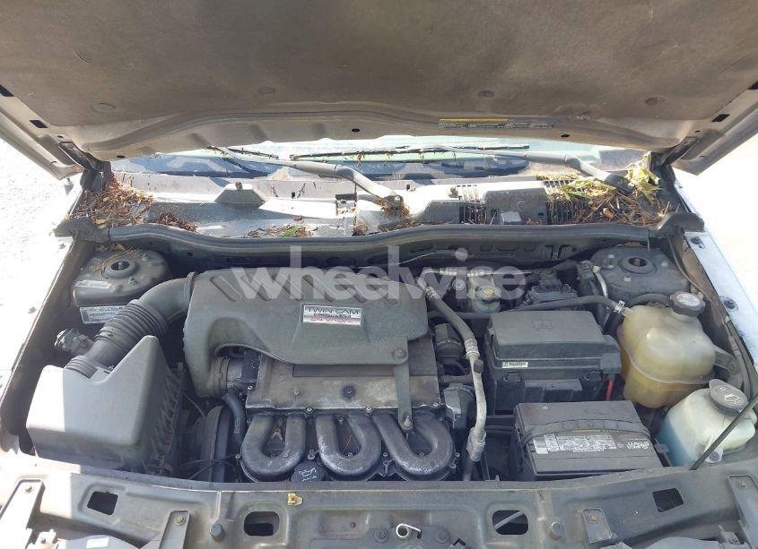 Photo 10 of 2003 Saturn Vue V6 (VIN 5GZCZ53B33S870278)