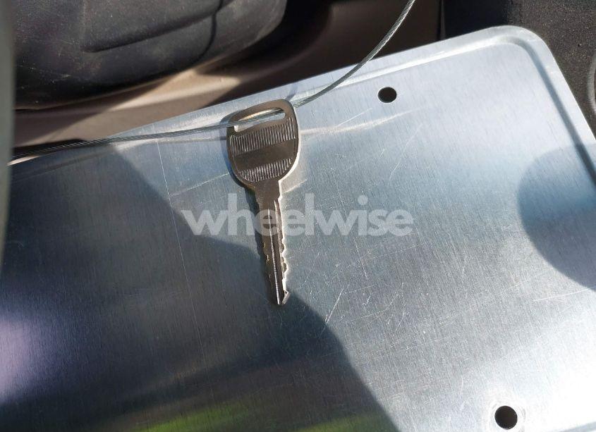 Photo 11 of 2003 Saturn Vue V6 (VIN 5GZCZ53BX3S867376)