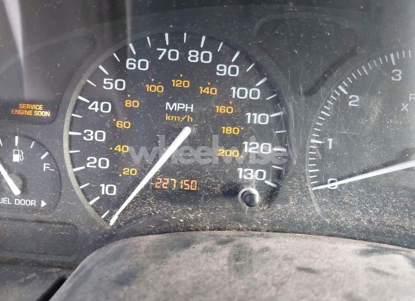 Photo 7 of 2003 Saturn Vue V6 (VIN 5GZCZ53BX3S867376)