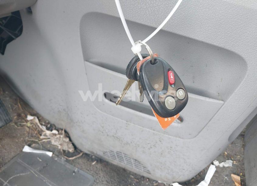 Photo 11 of 2006 Saturn Vue V6 (VIN 5GZCZ63436S821237)