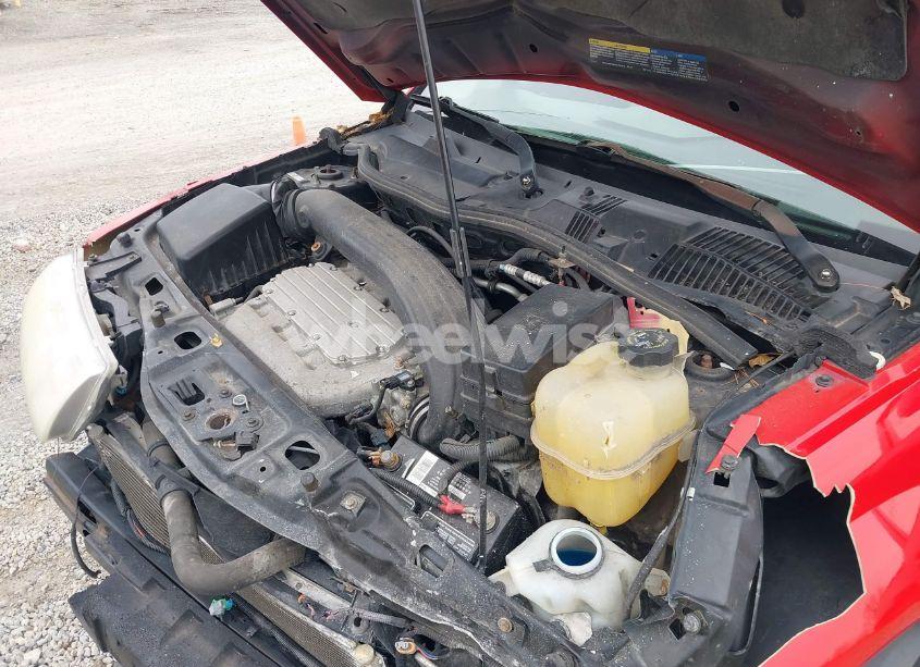 Photo 10 of 2005 Saturn Vue N/A (VIN 5GZCZ63455S851449)