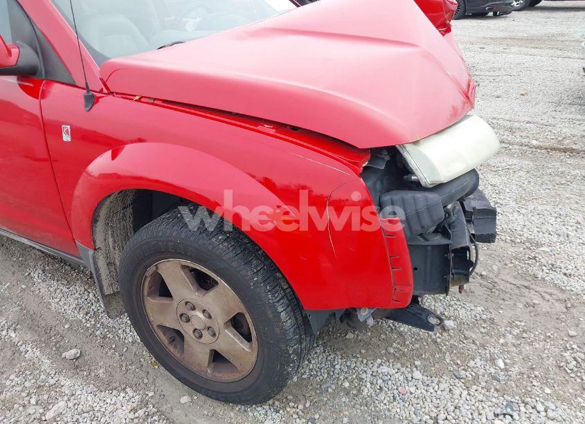 Photo 13 of 2005 Saturn Vue N/A (VIN 5GZCZ63455S851449)