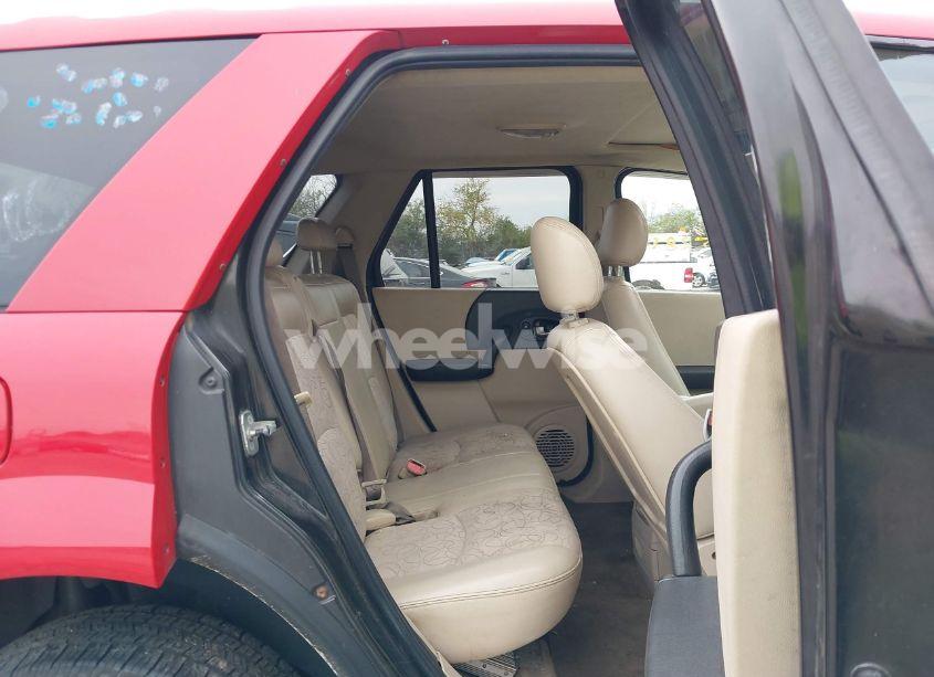 Photo 8 of 2005 Saturn Vue N/A (VIN 5GZCZ63455S851449)