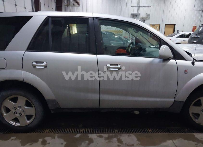 Photo 13 of 2005 Saturn Vue V6 (VIN 5GZCZ634X5S806183)