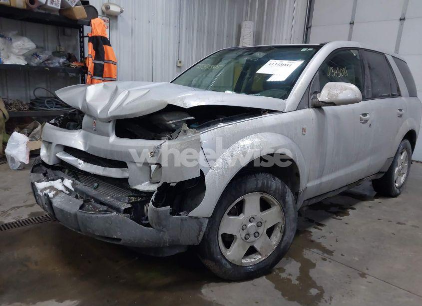 Photo 2 of 2005 Saturn Vue V6 (VIN 5GZCZ634X5S806183)