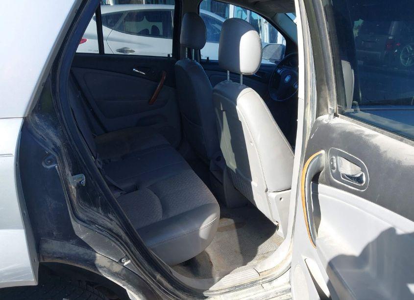 Photo 8 of 2006 Saturn Vue V6 (VIN 5GZCZ634X6S810896)