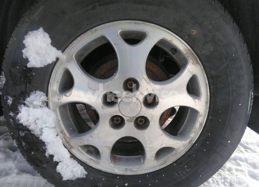 Photo 6 of 2003 Saturn Vue V6 (VIN 5GZCZ63B13S898814)