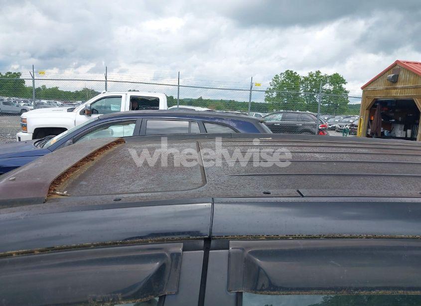 Photo 13 of 2003 Saturn Vue V6 (VIN 5GZCZ63B63S909726)