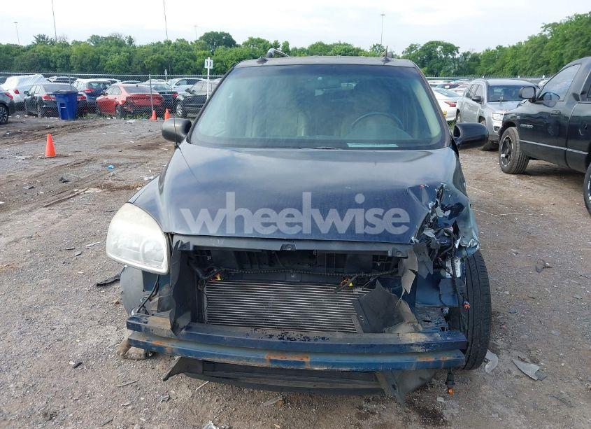 Photo 6 of 2005 Saturn Relay FWD (VIN 5GZDV23L05D230110)