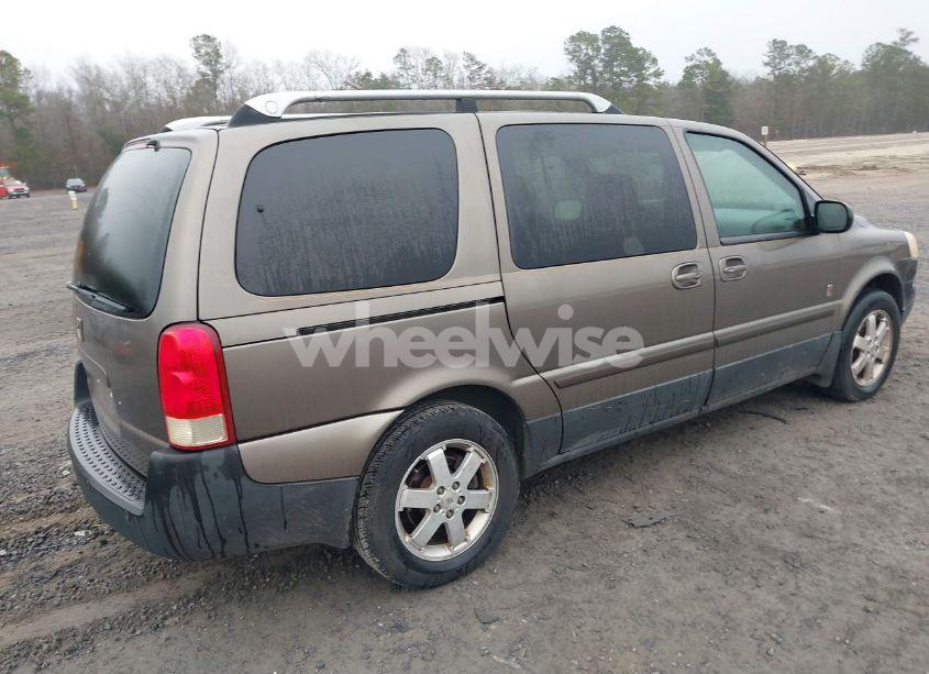 Photo 4 of 2005 Saturn Relay FWD (VIN 5GZDV23L85D174207)