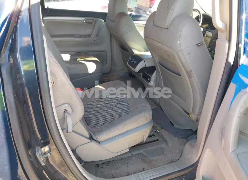 Photo 8 of 2008 Saturn Outlook XE (VIN 5GZER13738J241811)